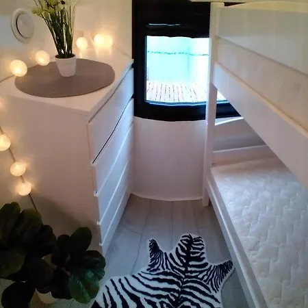 아파트 Houseboat Arka 1 - Na Wodzie, Rower Wodny, Wifi, Parking