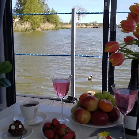 아파트 Houseboat Arka 1 - Na Wodzie, Rower Wodny, Wifi, Parking