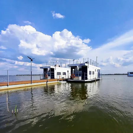 Arka 1 Na Wodzie W Mielnie, Rower Wodny, Bezplatny Wifi, Parking