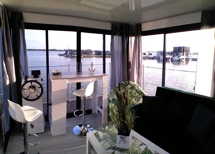 Arka 1 Domki Na Wodzie W Mielnie, Rower Wodny, Bezplatny Wifi, Parking Lägenhet